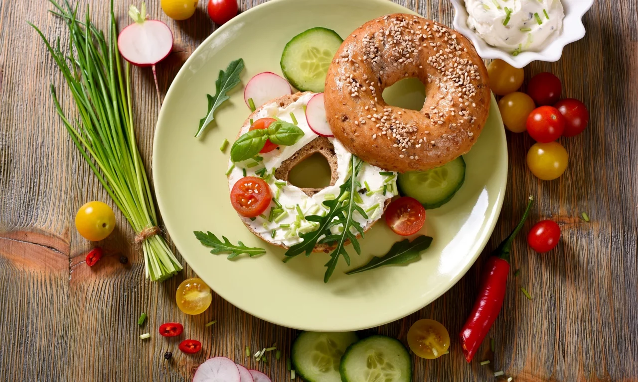 булочка, еда, соус, сэндвич, кунжут, овощи, бутерброд, перец