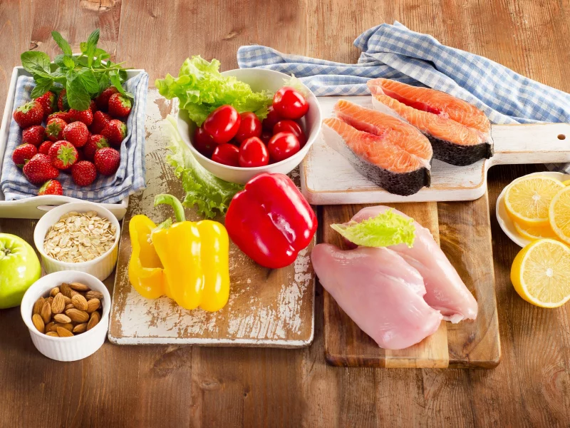 рыба, fish, орехи, яблоко, nuts, tomato, лимон, pepper, клубника, lemon, мясо, помидор, листья, салат, apple, перец, strawberry, meat