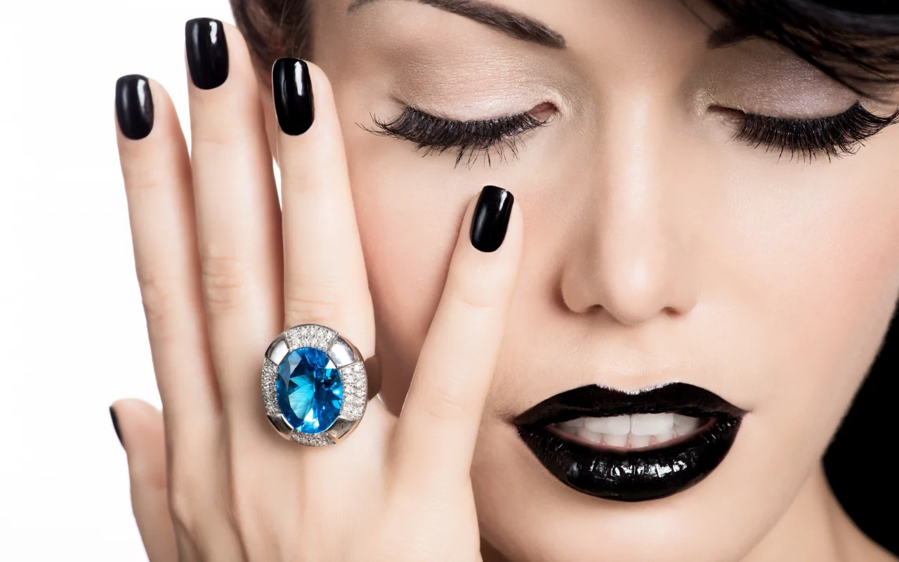 model, ring, make up