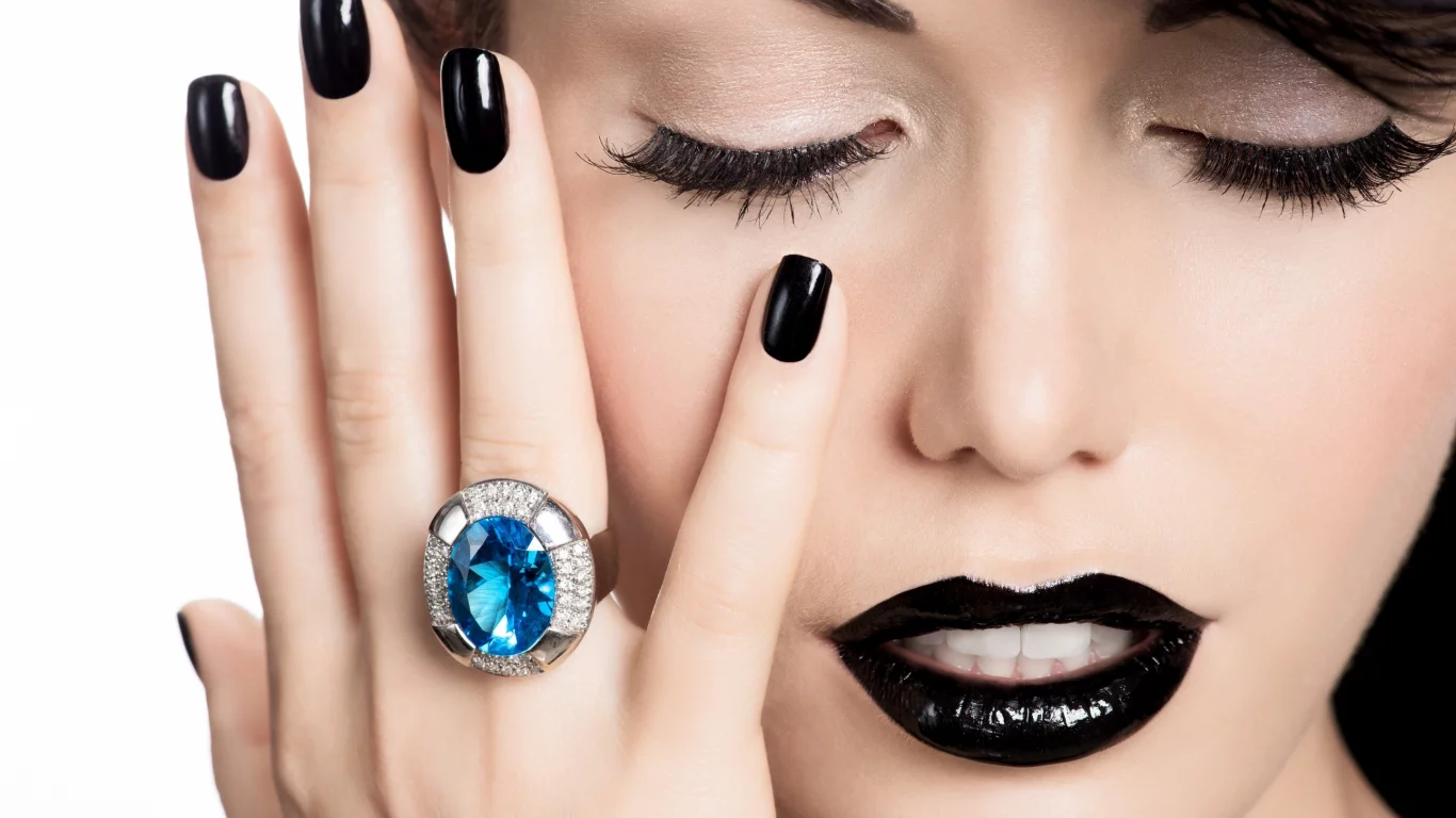 model, ring, make up