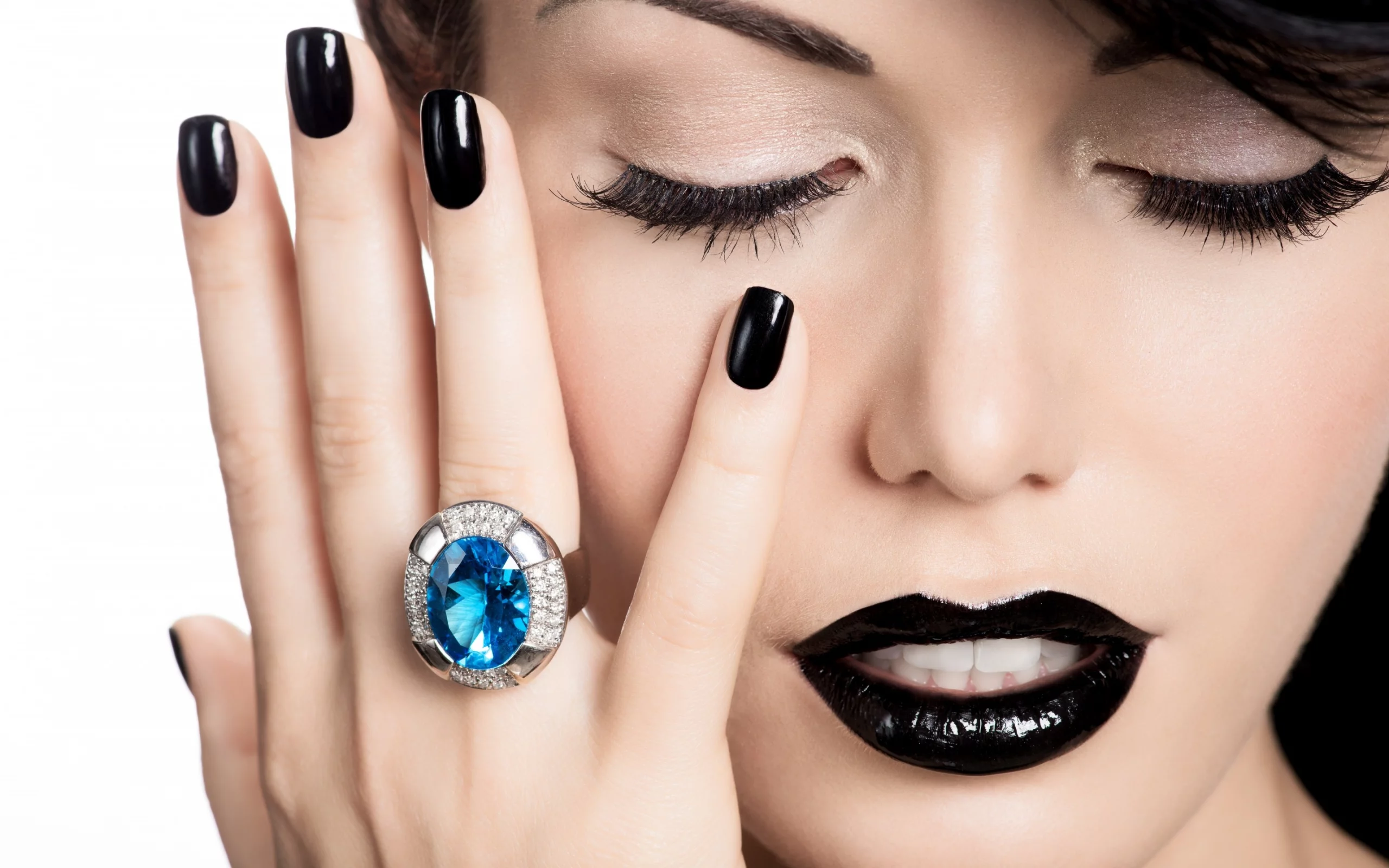 model, ring, make up