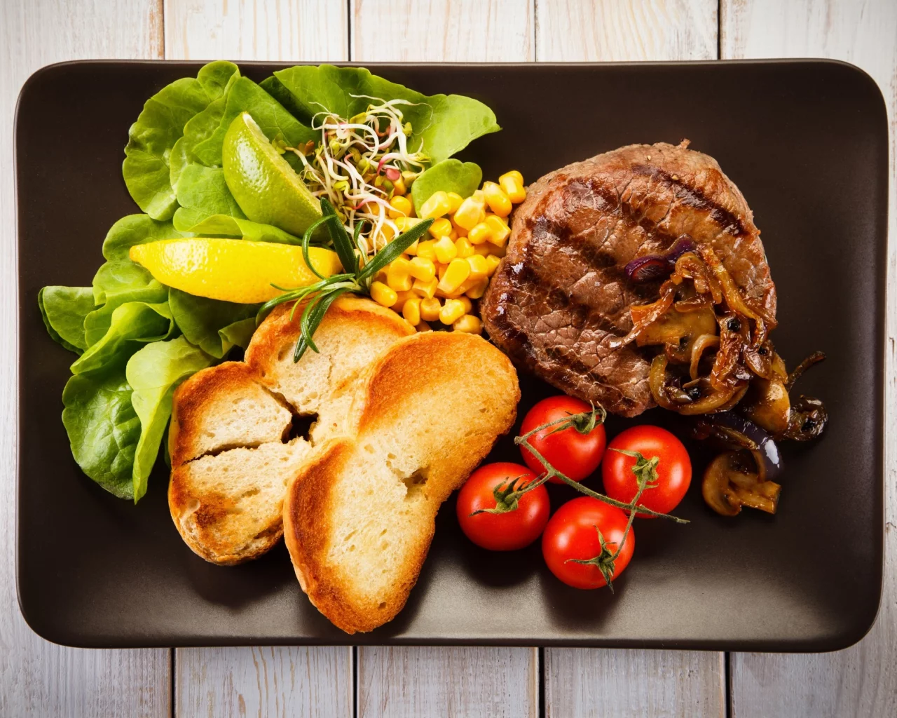 грибы, мясо, помидор, зелень, хлеб, tomatoes, тосты, лимон, meat, vegetables