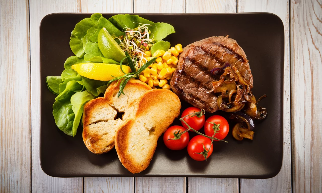 грибы, мясо, помидор, зелень, хлеб, tomatoes, тосты, лимон, meat, vegetables