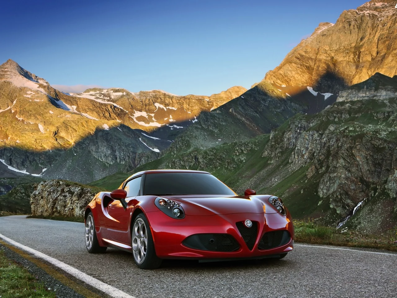 альфа ромео, 4с, горы, 4c, alfa romeo, mountains, way, modern, power, mod, car, sun, sky, summer, see, indusrial, front, silver, nice, wide