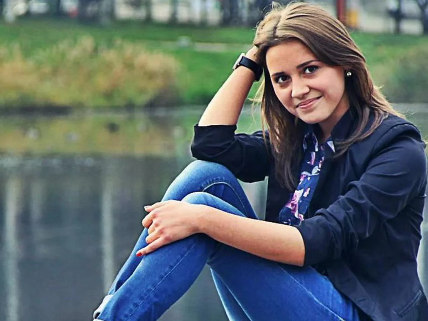 девушка, ножки, красивые ножки, грудь, одеждатело, волосы