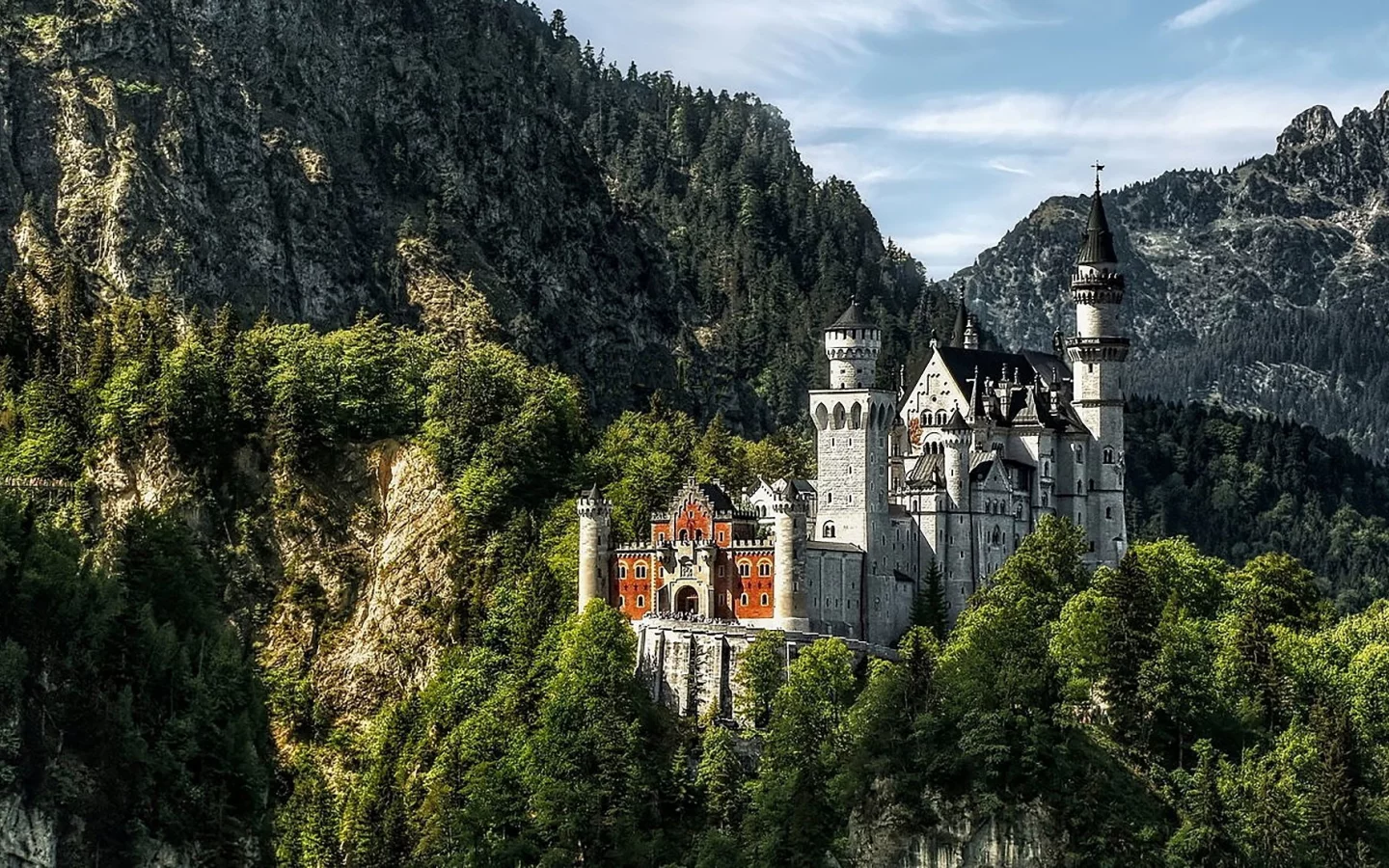замок, нойшванштайн, castle, neuschwanstein, contest, temple, forest, front, mount, sun, summer, stronghold, environment, nice, stone, wood, library, read, sky, vine, pingallery, wide