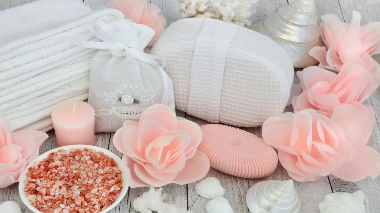 still life, bath, spa, мыло, ракушки, seashells, candle, salt, flowers, цветы