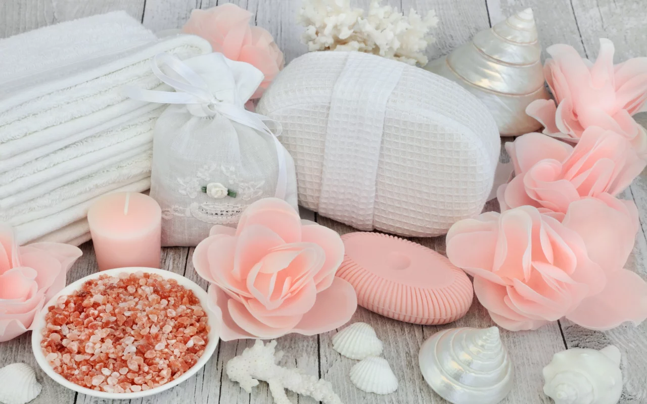still life, bath, spa, мыло, ракушки, seashells, candle, salt, flowers, цветы