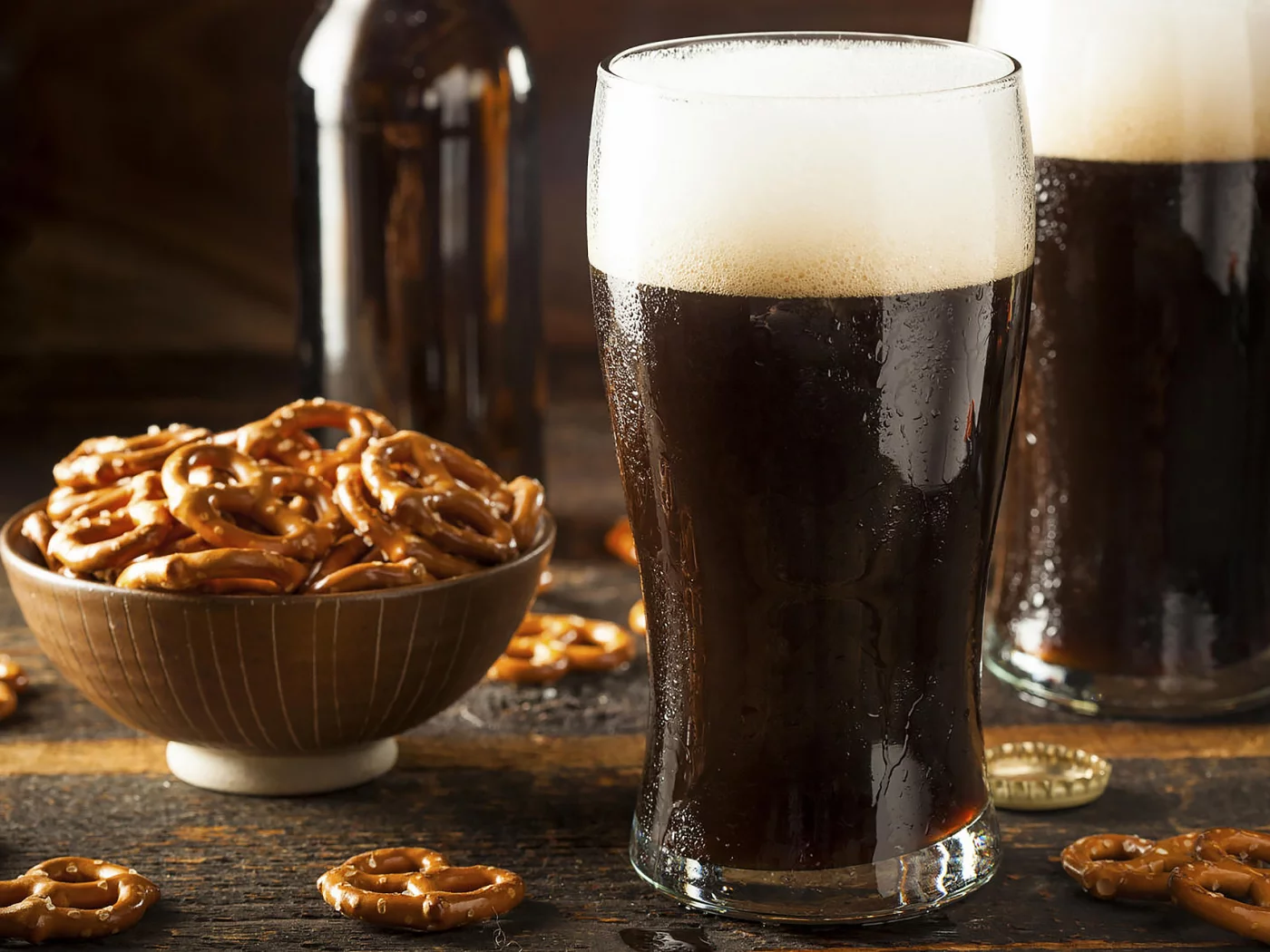 пиво, тёмное, печенье, beer, dark, choice, cookies, bar, room, wood, table, main, drink, room, read, bira, nice, wide