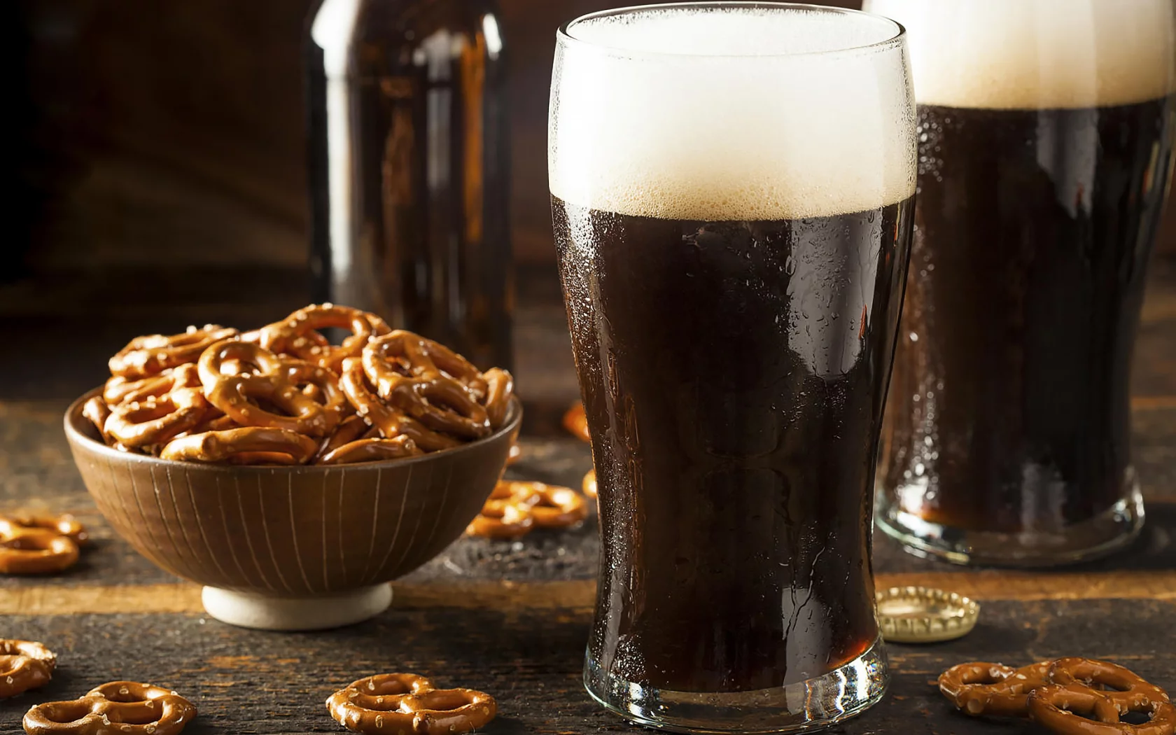 пиво, тёмное, печенье, beer, dark, choice, cookies, bar, room, wood, table, main, drink, room, read, bira, nice, wide