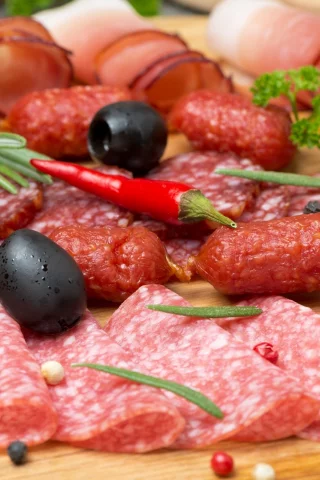 sausage, колбаса, зелень, бекон, meat, оливки