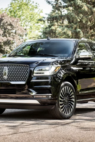 автомобиль, линкольн, навигатор, 2018, lincoln, navigator, long, wheelbase, suv, wagon, front, stance, power, car, black, mod, front, sky, summer, see, indusrial, modern, sun, summer, nice, wide