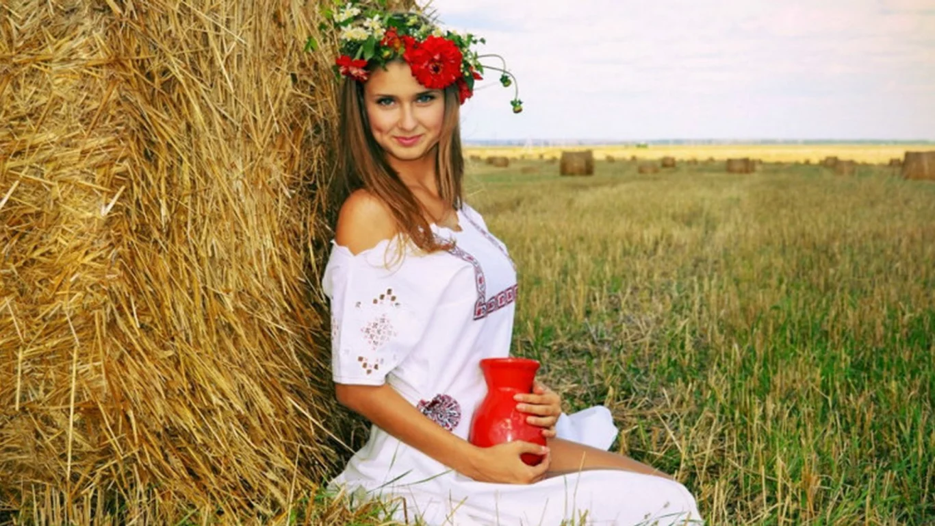 деревенская девушка, девушка, русская девушка, ножки, грудь, гламур