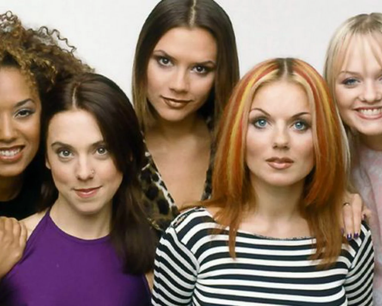 группы spice girls, пять девушек, группа, грудь, волосы, одежда, певицы, красотки