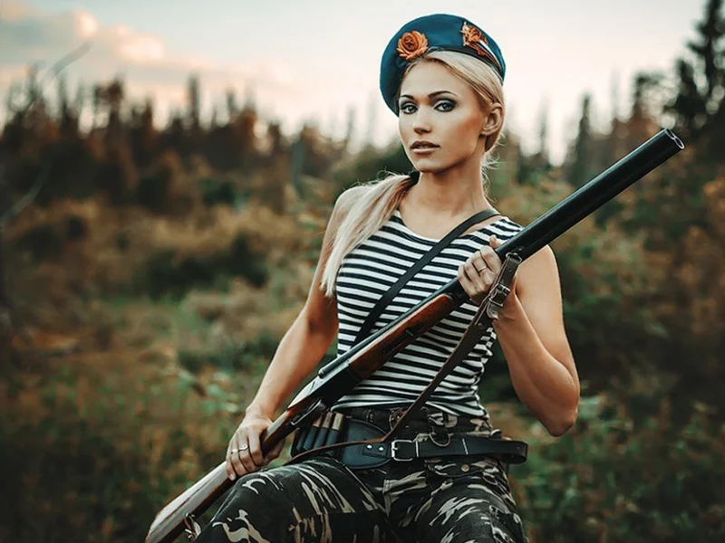девушка, грудь, ножки, военная форма, шикарная фигура, девушка с оружием, форма