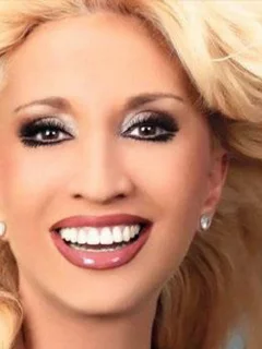 ирина аллегрова, певица, крупно, блондинка, открытый рот, рабочий рот, макияж, большие глаза, красивые глаза, симпотичное лицо, белые зубы