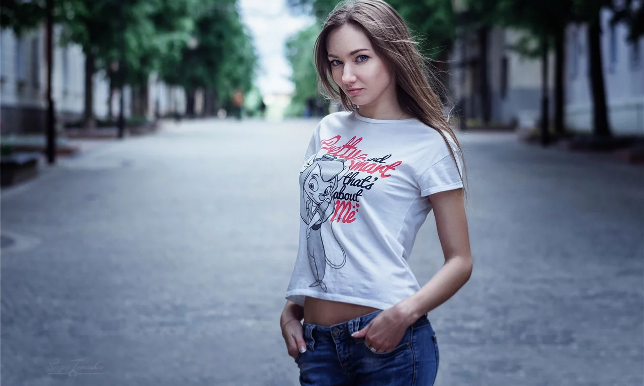 девушка, шатенка, лето, джинсы, взгляд
