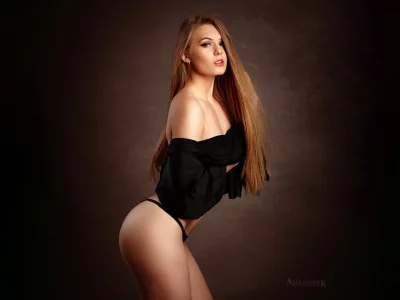 девушка, модель, попа, попка, жопа, задница, трусики, стринги, белье, блондинка, взгляд, соска