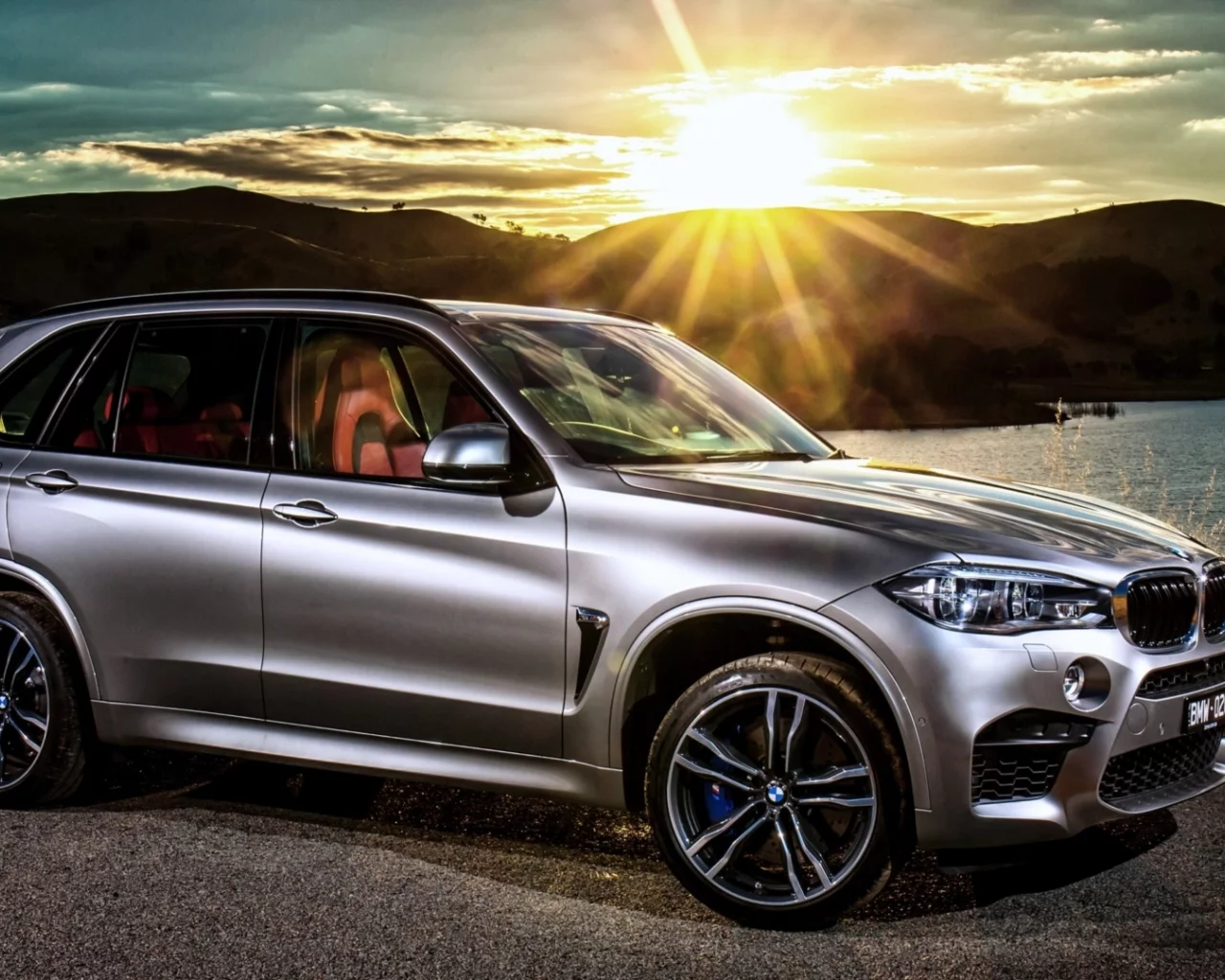 bmv x5, горы, закат, озеро