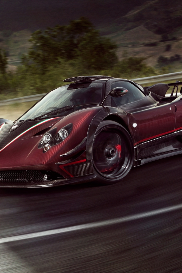 Спорткар Пагани Zonda