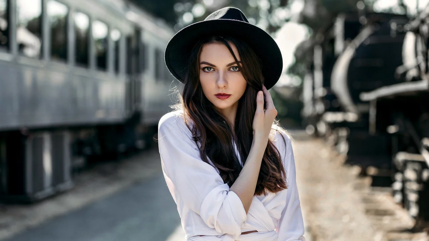 девушка, брюнетка, макияж, девушка в шляпе, шикарный макияж, белая рубашка