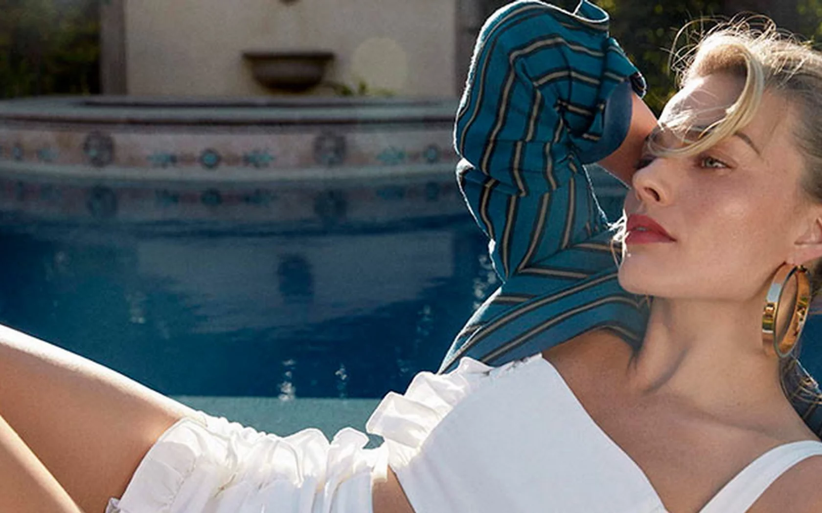 margot robbie, марго робби, девушка, грудь, актриса, макияж, шикарная девушка, фигуристое тело, точеная фигура, большие глаза, длинные реснички