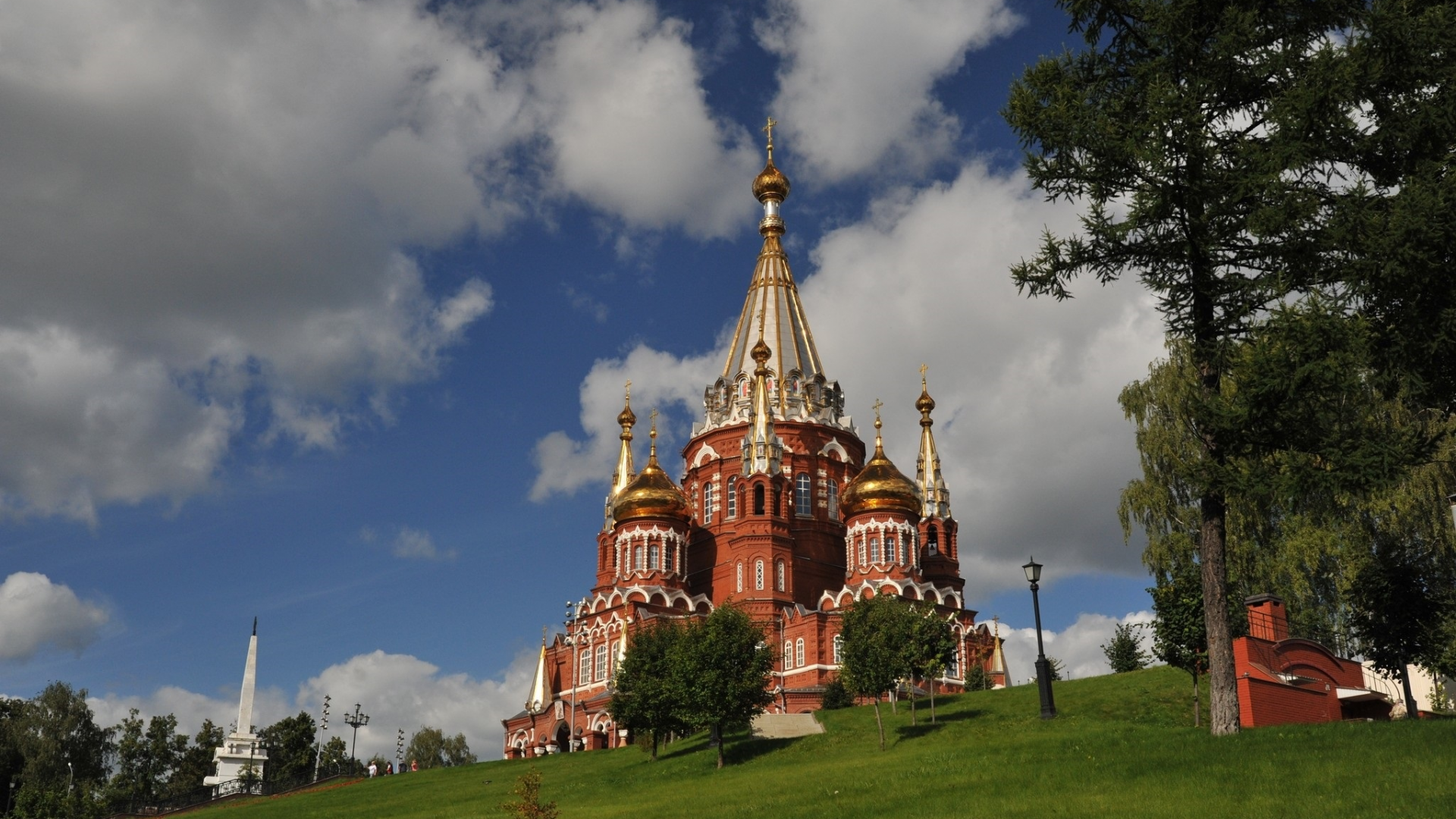 Свято Михайловский собор Ижевск панорама