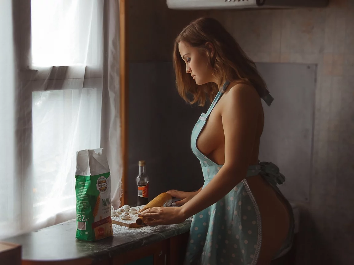 девушка, модель, стройная, милая, милашка, красивая, попа, попка, жопа, задница, ягодицы
