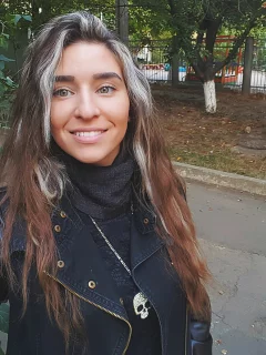 девушка, улица, улыбка