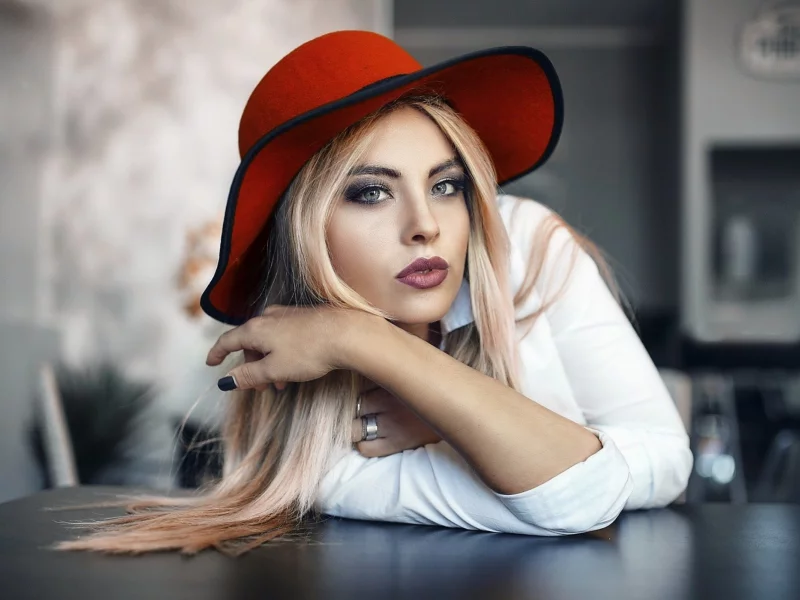 модель, блондинка, взгляд, в шляпе
