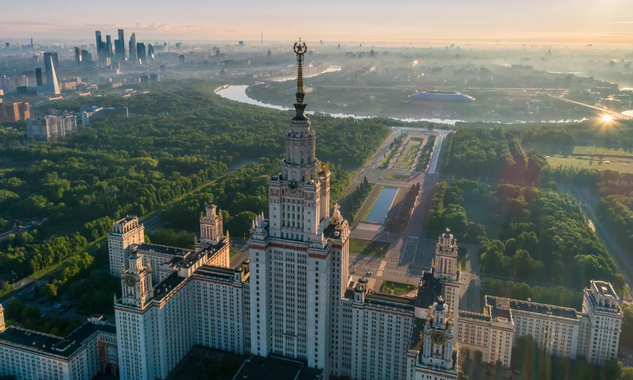 мгу, университет, здание, город, москва, россия, звезда, горизонт, деревья, архитектура