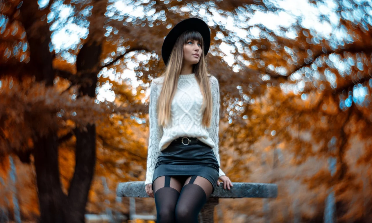 девушка, милая, симпатичная, чулки, юбка, шляпа