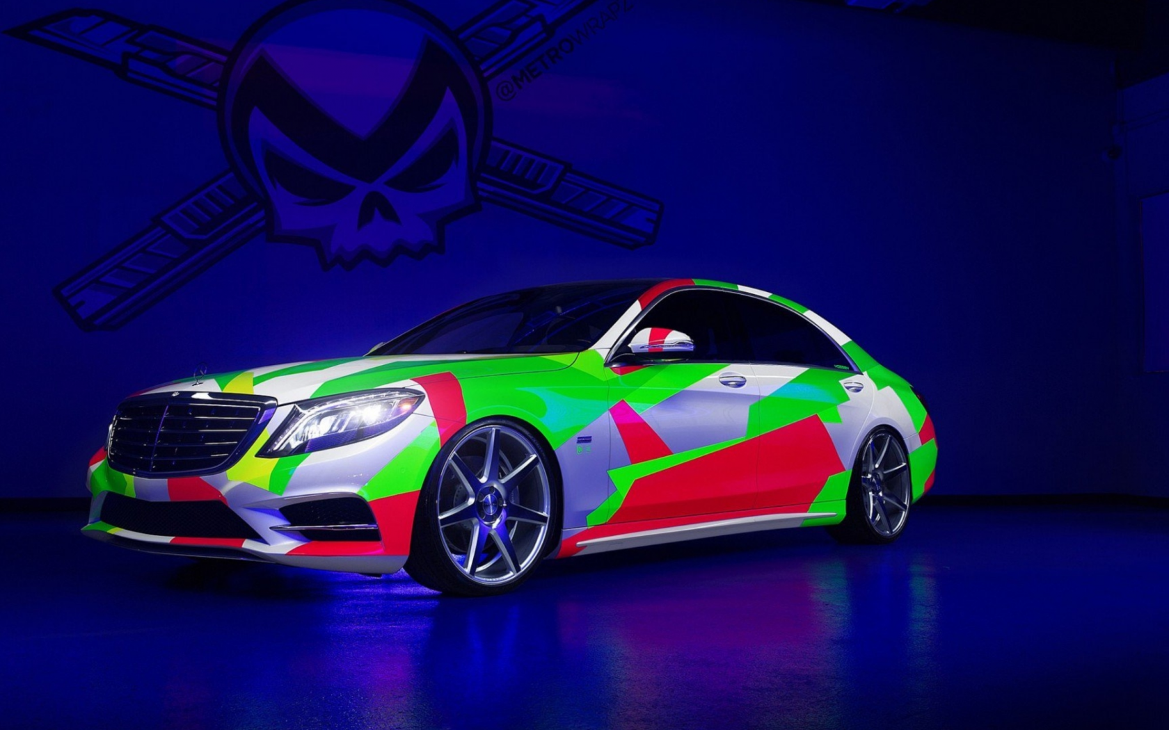 Mercedes Benz Neon