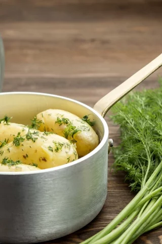 картошка, варёная, укроп