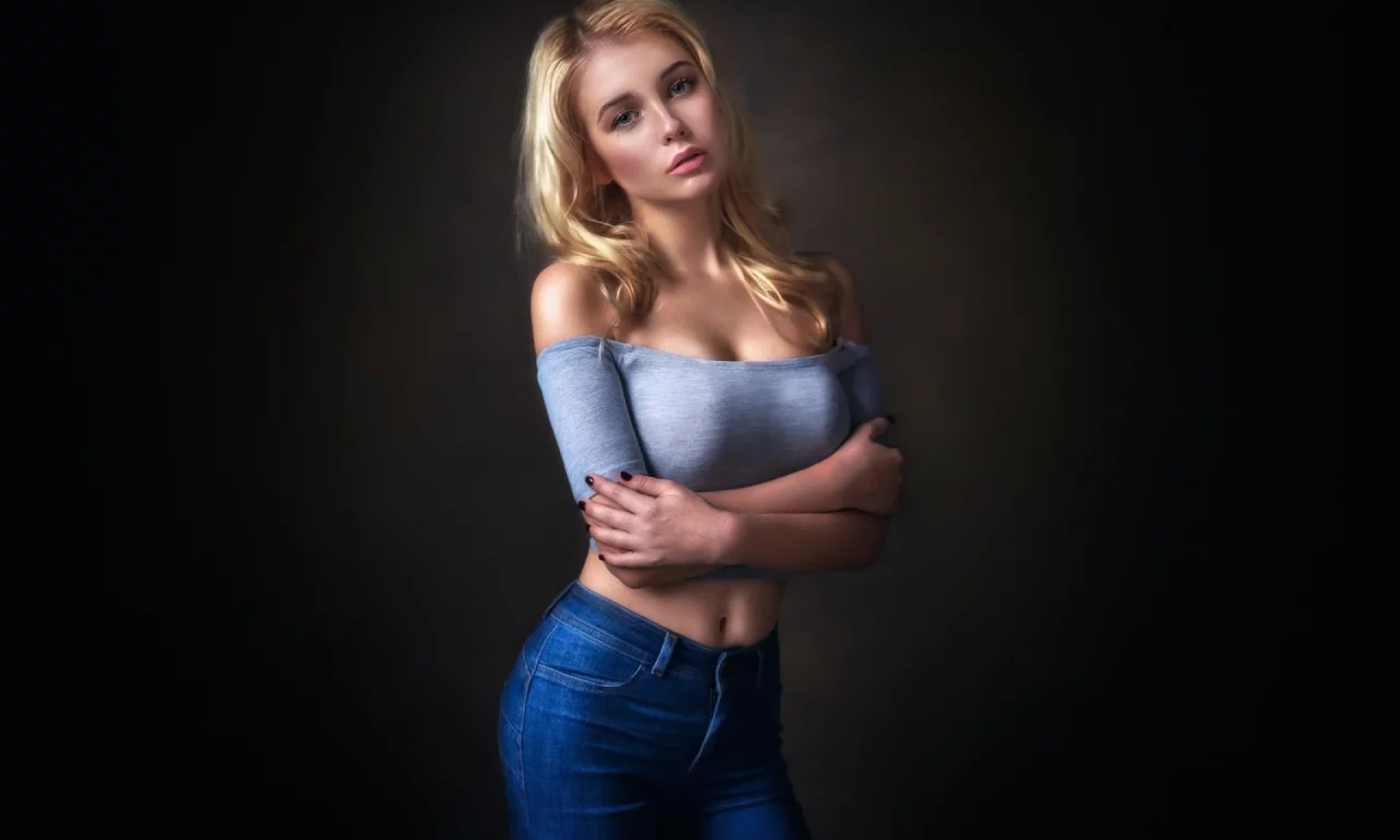 девушка блондинка, красивая, взгляд, макияж