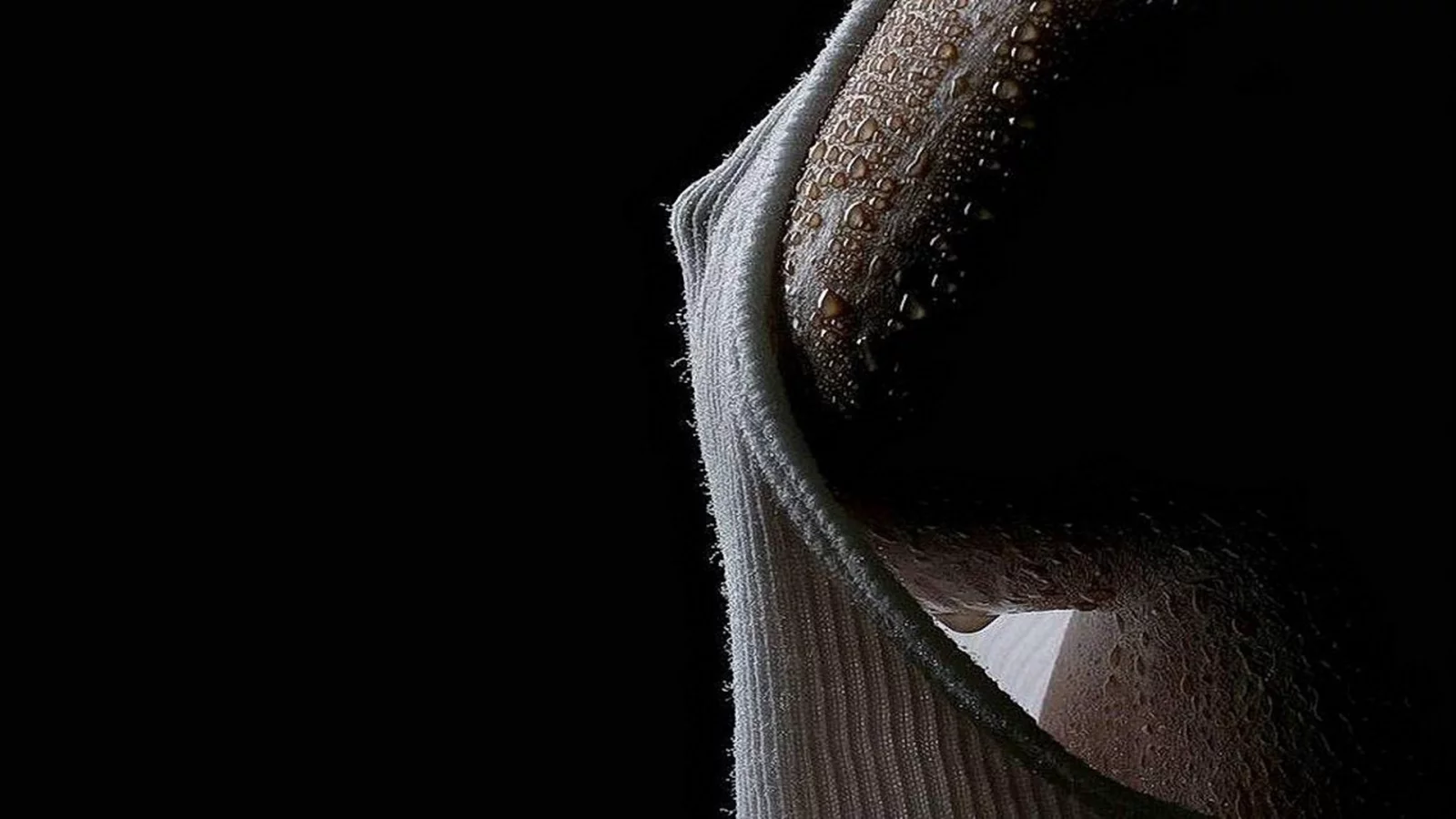 bodyscapes, искусство, винтаж, девушка, секси, голая, модель, красивая, сиськи, соски, сосок, грудь, фигура, крупно, поза, майка, мокрая