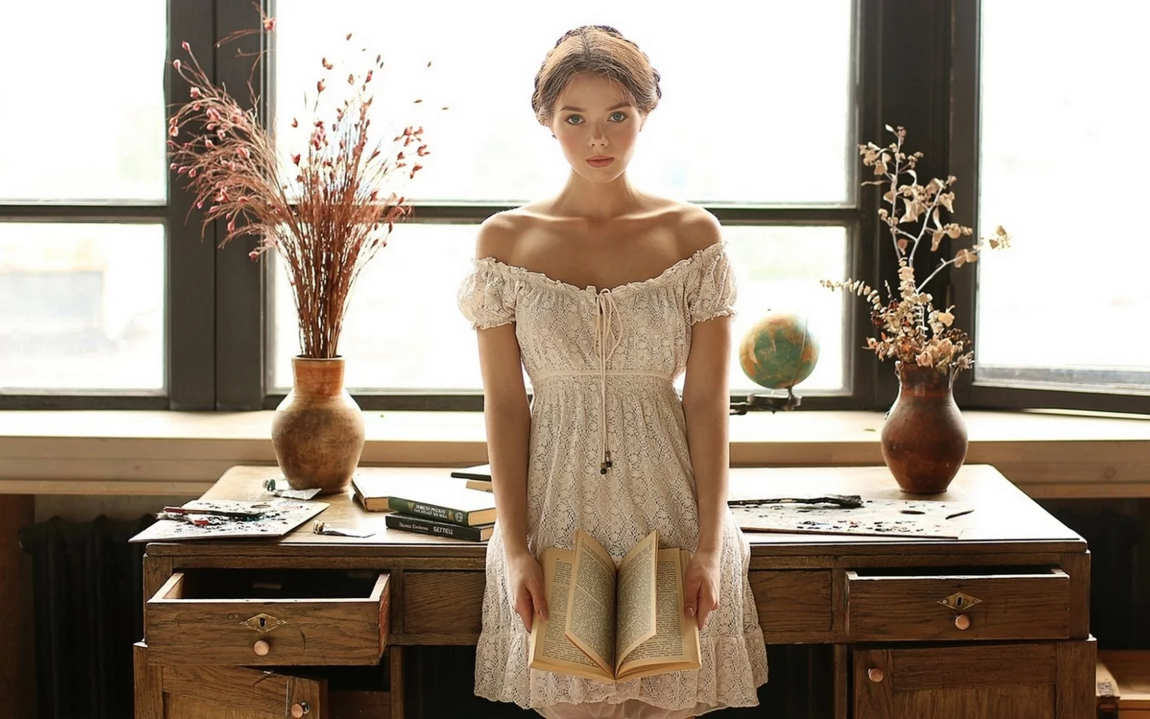 девушка, взгляд, платье, книга, лолита