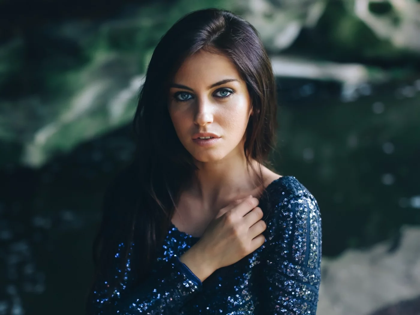 брюнетка, взгляд, красивая девушка