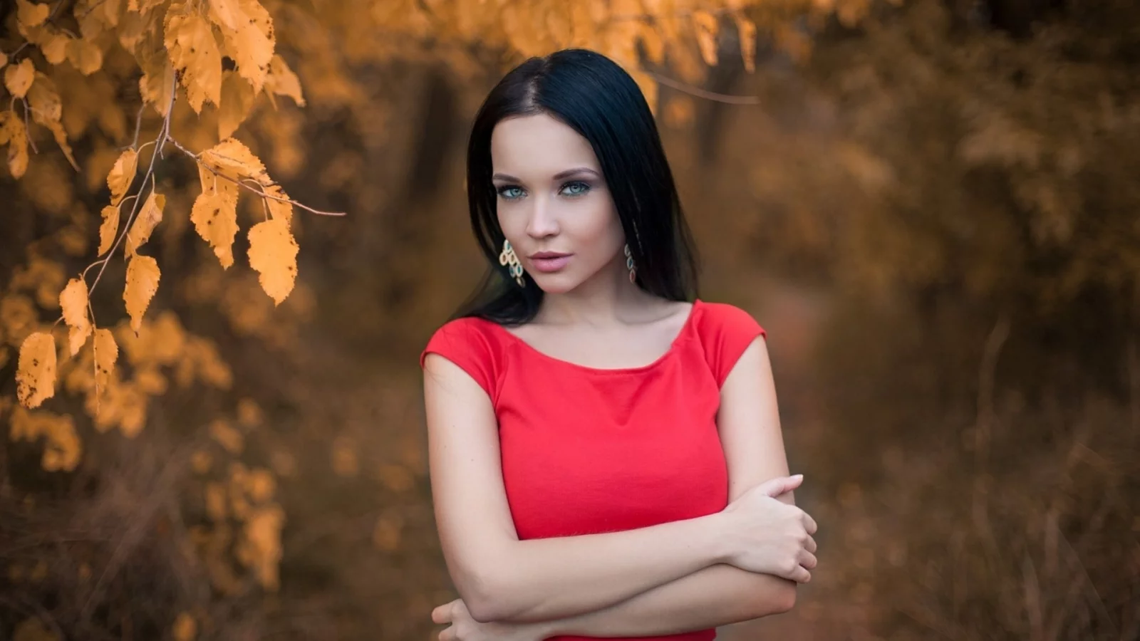 брюнетка, взгляд, красивая девушка