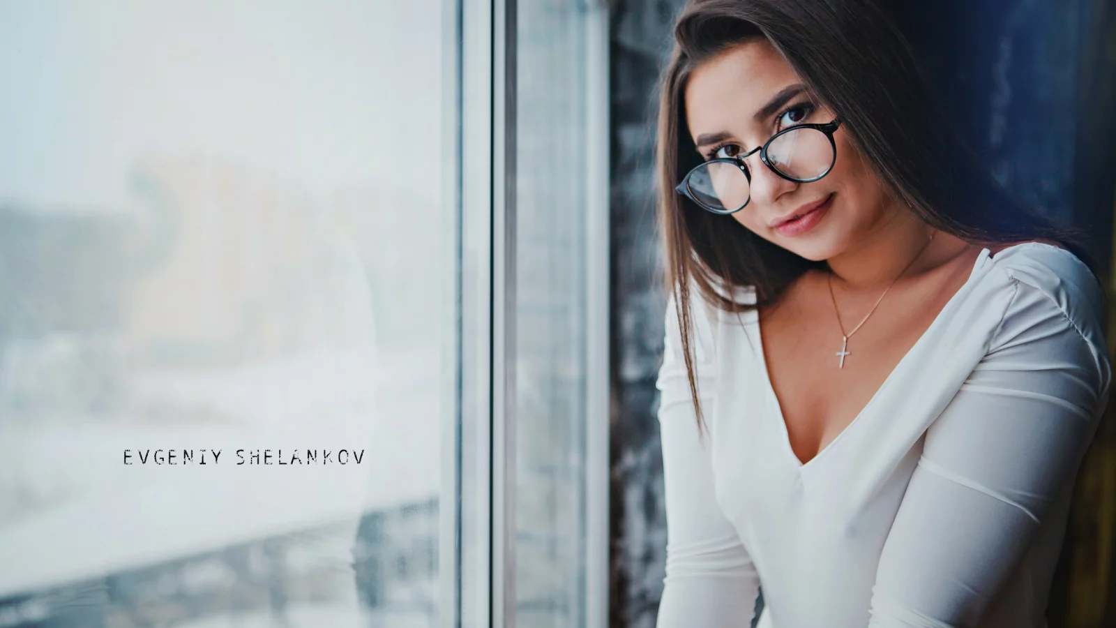 девушка, модель, милая, красивая, симпатичная брюнетка, взгляд