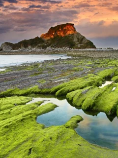 море, берег, гора