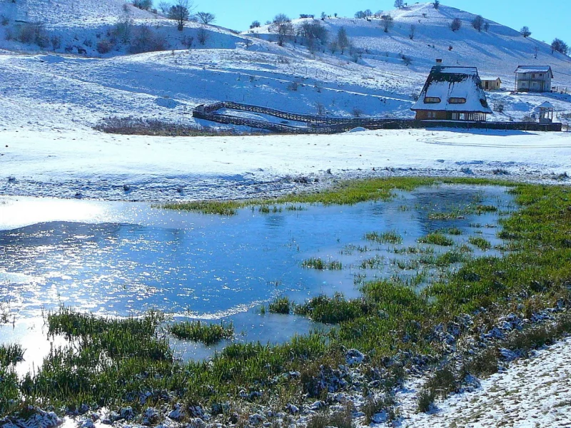 река, зима, снег