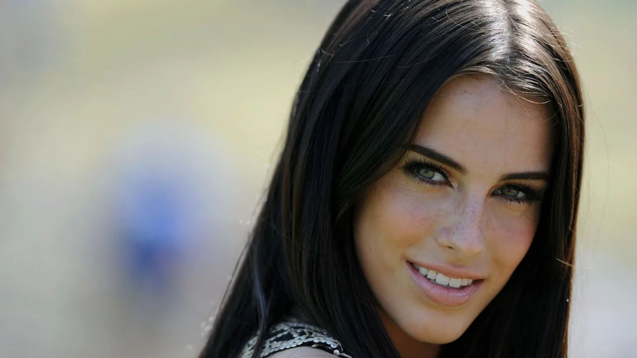 модель, jessica lowndes