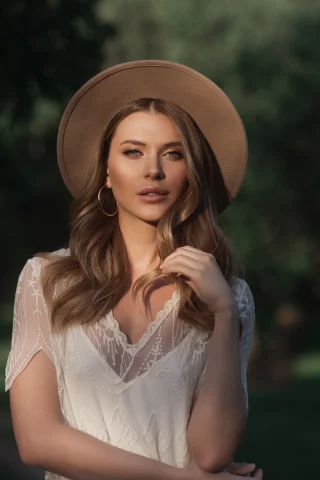девушка, взгляд, красивая, в шляпе