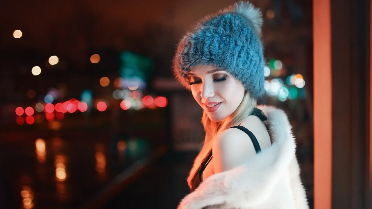 девушка, красивая, в шапке