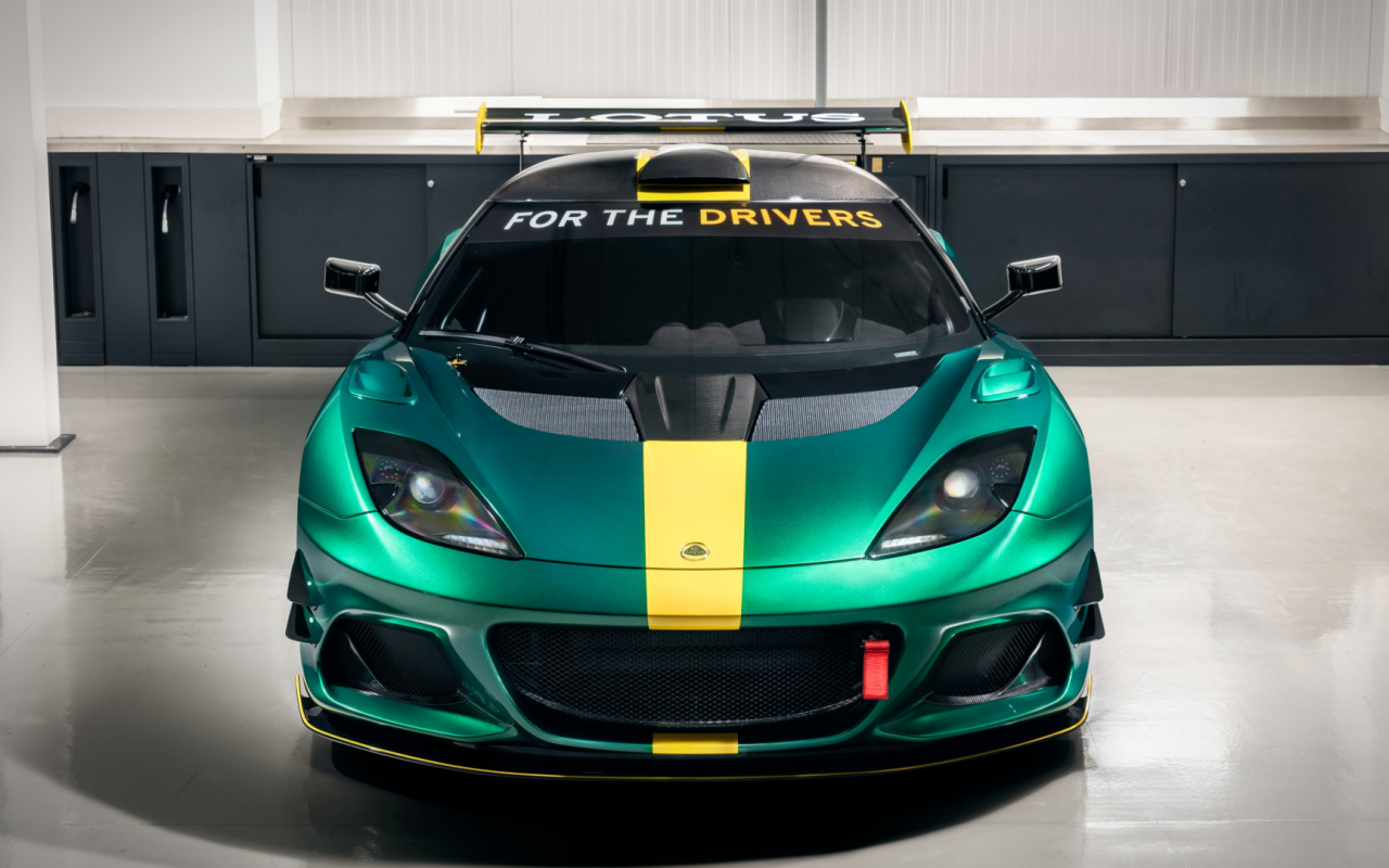 Lotus exige вид спереди