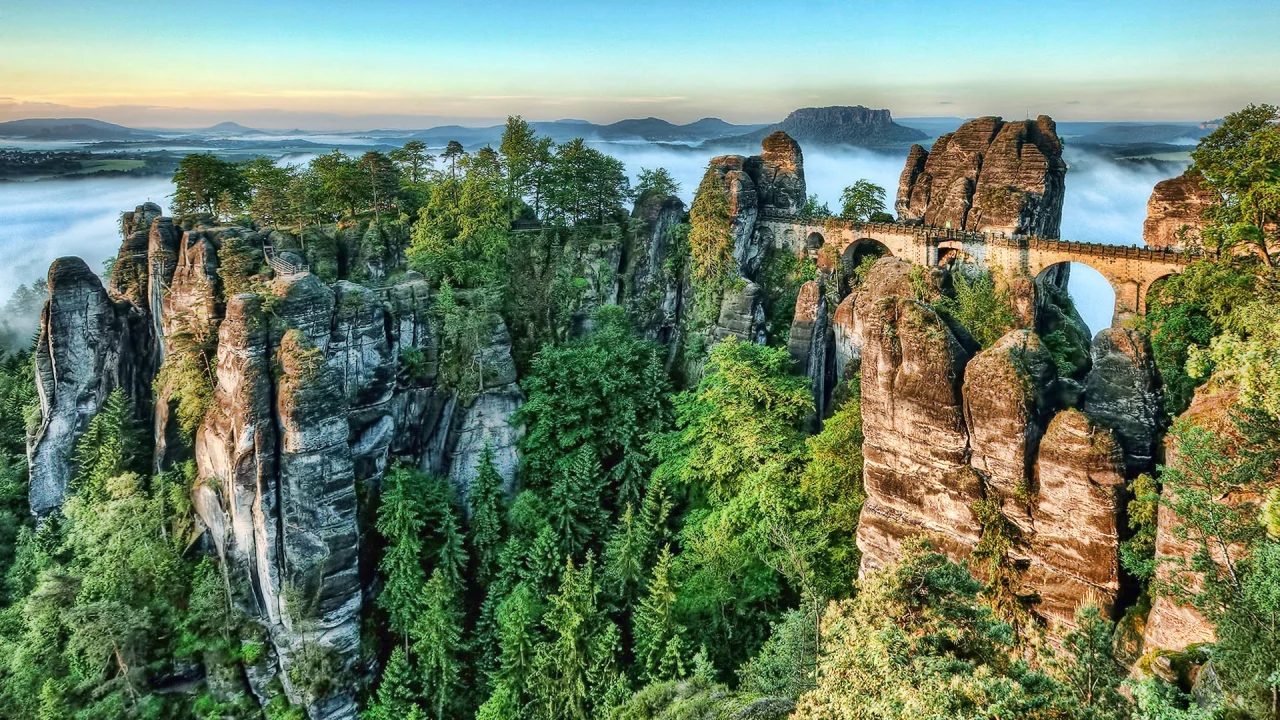 горы, лес, туман