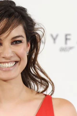 девушка джееймса бонда, berenice marlohe