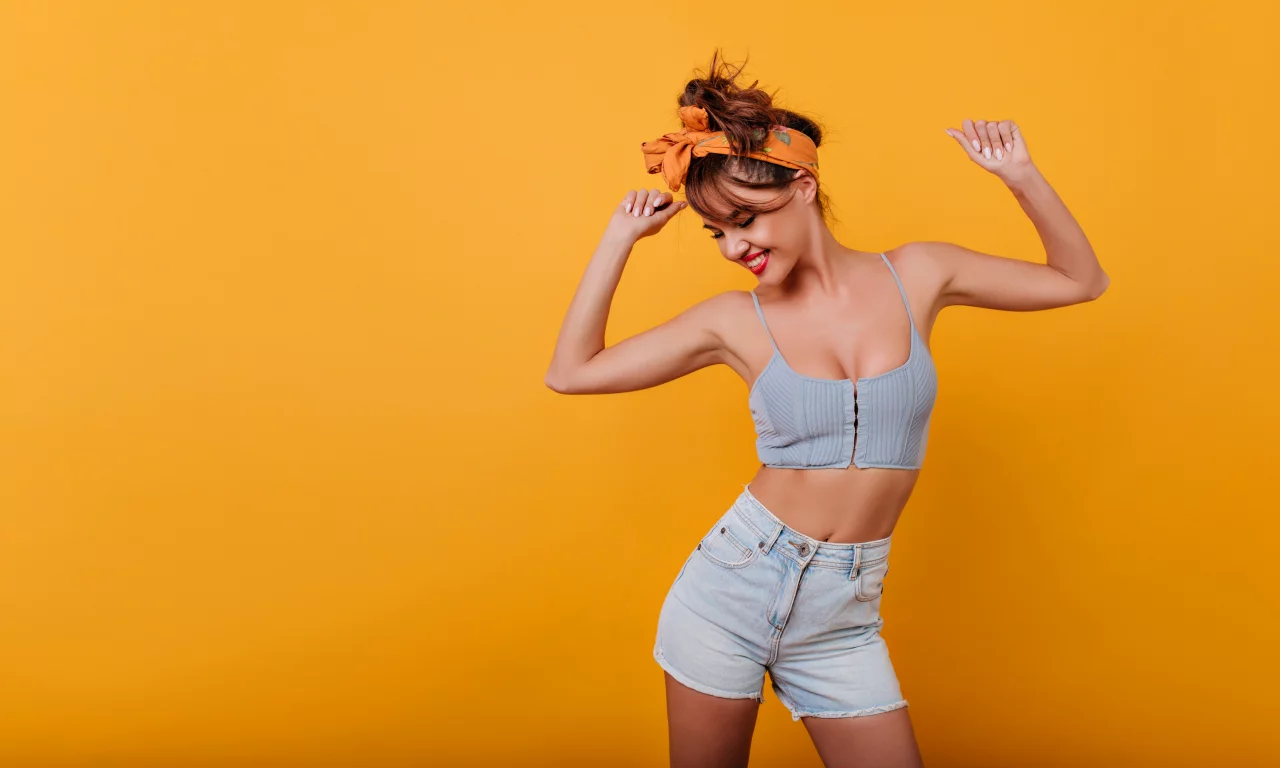 girl, pretty, shorts, smile, joy, dance