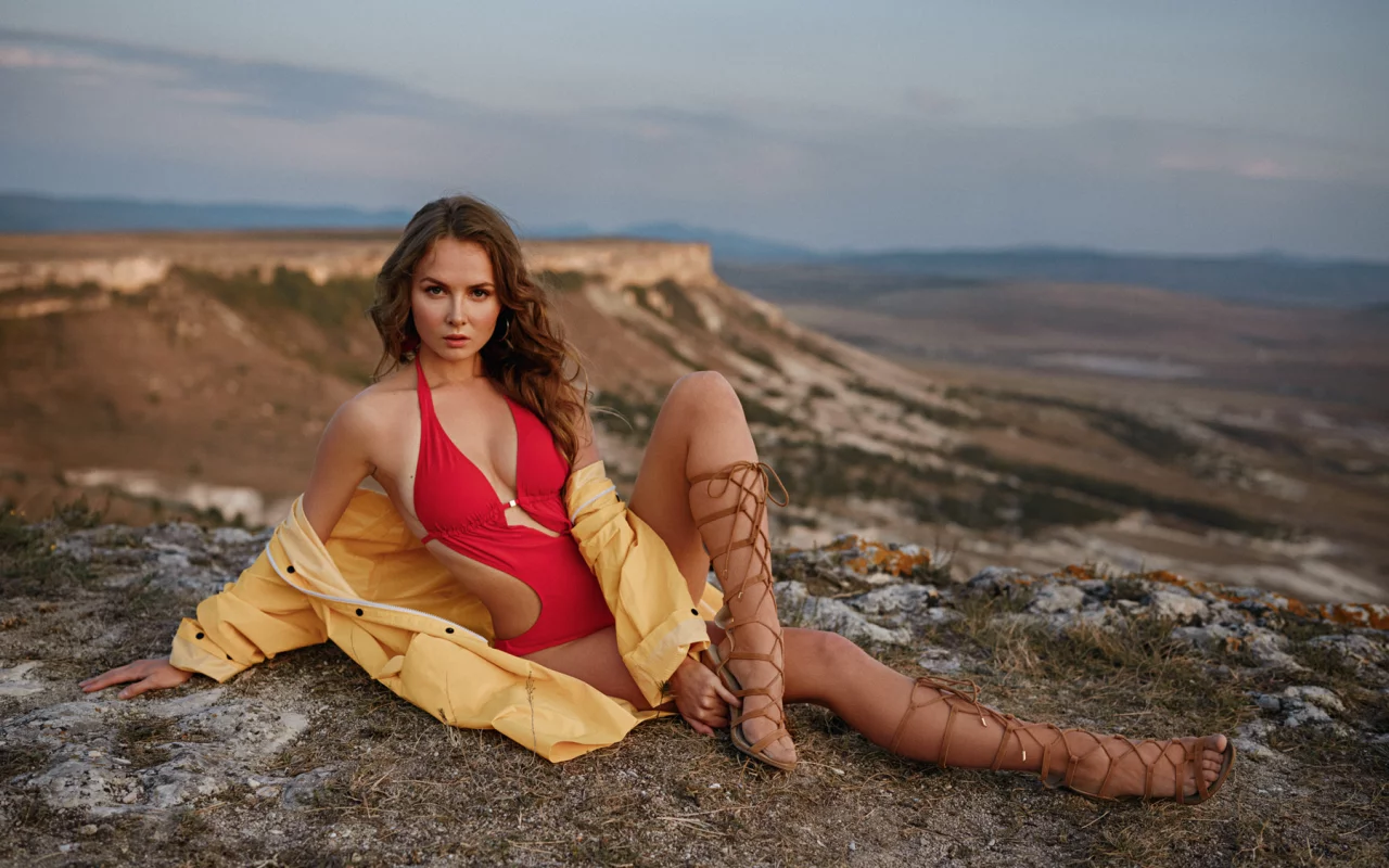girl, brownhaired, slim, figure, beauty, boots
